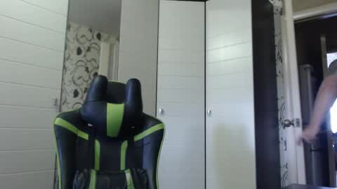 Alex online show from 10-16-25, 08:59