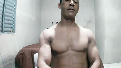 Snapshot of strongdaddyfantastic chatting on 06-28-26, 03:07 strongdaddyfantastic online show from 06-28-26, 03:07