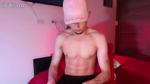 stronghardlatino online show from 12-16-25, 02:49