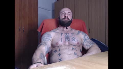 Snapshot of strongivan chatting on 12-23-24, 07:30 StrongIvan online show from 12-23-24, 07:30