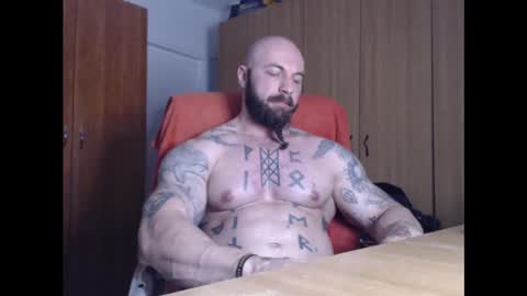 Snapshot of strongivan chatting on 01-05-25, 07:07 StrongIvan online show from 01-05-25, 07:07