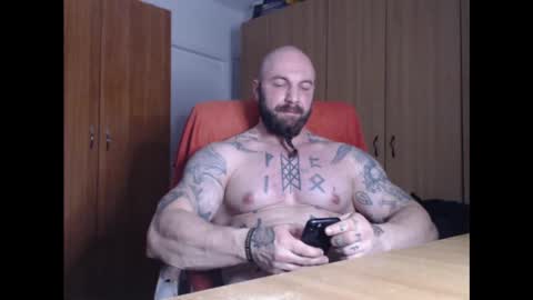 Snapshot of strongivan chatting on 01-06-25, 07:13 StrongIvan online show from 01-06-25, 07:13