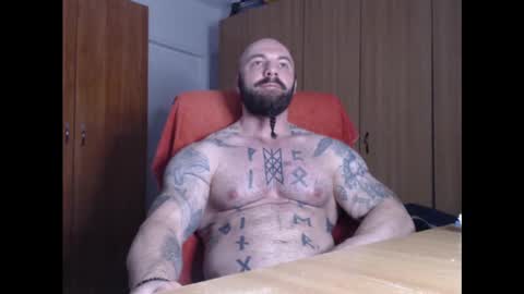 Snapshot of strongivan chatting on 01-28-25, 05:00 StrongIvan online show from 01-28-25, 05:00
