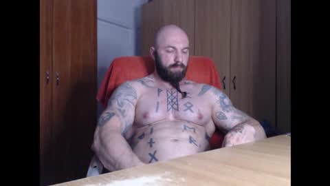 Snapshot of strongivan chatting on 09-20-25, 06:20 StrongIvan online show from 09-20-25, 06:20