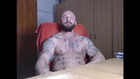 Snapshot of strongivan chatting on 05-03-26, 04:40 StrongIvan online show from 05-03-26, 04:40