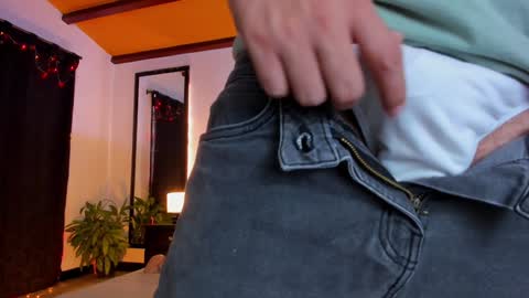 Snapshot of strosa_ chatting on 01-04-25, 08:16 strosa_ online show from 01-04-25, 08:16