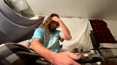 Snapshot of strumie3534336684 chatting on 11-24-25, 02:22 strumie3534336684 online show from 11-24-25, 02:22