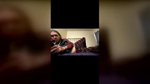 Snapshot of strumie3534336684 chatting on 12-22-25, 05:43 strumie3534336684 online show from 12-22-25, 05:43