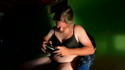 strumie3534336684 online show from 05-15-26, 11:34