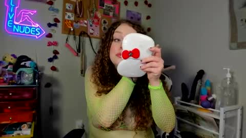 Strwbby online show from 06-22-26, 05:04