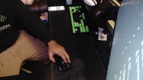 stud69861714 online show from 09-28-25, 07:25