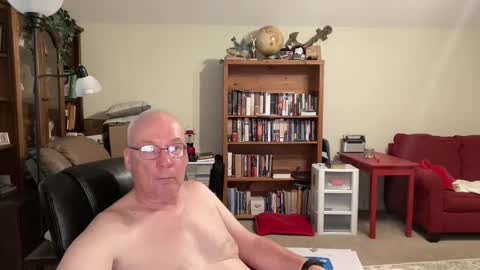studballs1 online show from 04-30-26, 08:37
