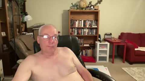 studballs1 online show from 05-08-26, 06:35