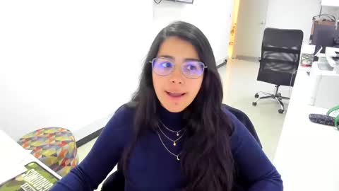 Snapshot of studcb_ chatting on 01-27-25, 07:35 studcb_ online show from 01-27-25, 07:35