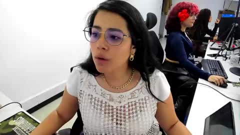 Snapshot of studcb_ chatting on 02-01-25, 11:27 studcb_ online show from 02-01-25, 11:27