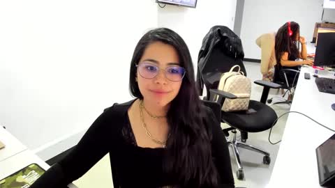 Snapshot of studcb_ chatting on 02-05-25, 01:58 studcb_ online show from 02-05-25, 01:58