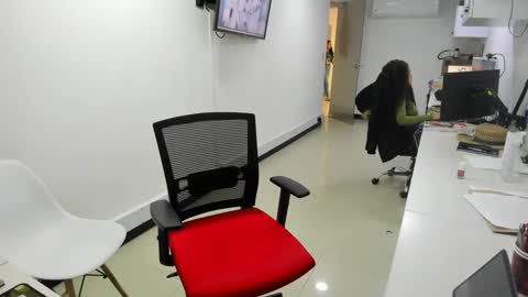 Snapshot of studcb_ chatting on 02-27-25, 09:25 studcb_ online show from 02-27-25, 09:25