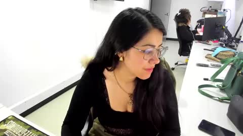 Snapshot of studcb_ chatting on 03-04-25, 02:27 studcb_ online show from 03-04-25, 02:27