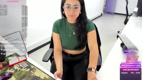 Snapshot of studcb_ chatting on 03-12-25, 05:24 studcb_ online show from 03-12-25, 05:24