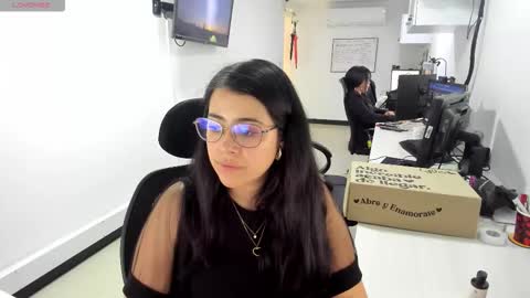 Snapshot of studcb_ chatting on 09-17-25, 07:37 studcb_ online show from 09-17-25, 07:37