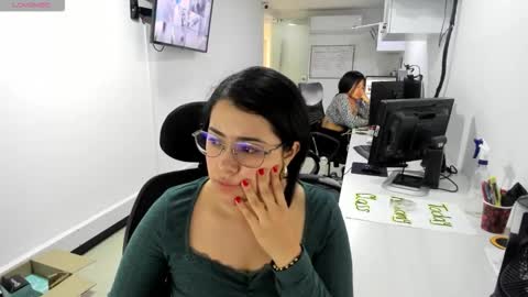 Snapshot of studcb_ chatting on 09-25-25, 09:29 studcb_ online show from 09-25-25, 09:29