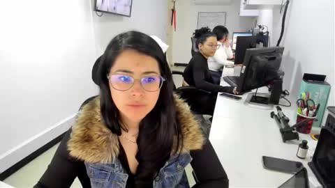 Snapshot of studcb_ chatting on 09-29-25, 07:51 studcb_ online show from 09-29-25, 07:51