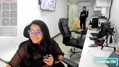 Snapshot of studcb_ chatting on 11-06-25, 10:21 studcb_ online show from 11-06-25, 10:21