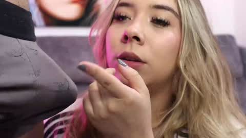 Snapshot of students_porn chatting on 12-06-24, 08:18 students_porn online show from 12-06-24, 08:18