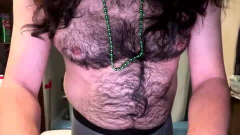 Snapshot of stuffsarecool chatting on 03-18-26, 02:04 Charlie online show from 03-18-26, 02:04