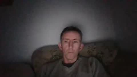 Snapshot of stuuuey73 chatting on 12-27-24, 04:10 stuuuey73 online show from 12-27-24, 04:10