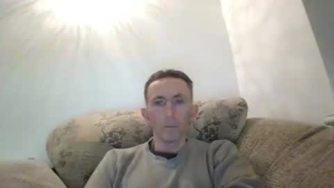 Snapshot of stuuuey73 chatting on 12-27-24, 09:00 stuuuey73 online show from 12-27-24, 09:00