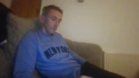 Snapshot of stuuuey73 chatting on 10-22-25, 09:58 stuuuey73 online show from 10-22-25, 09:58