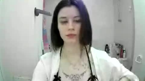 Snapshot of style_bliss chatting on 10-02-25, 05:09 Eva online show from 10-02-25, 05:09