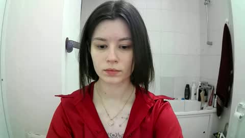 Snapshot of style_bliss chatting on 10-05-25, 08:45 Eva online show from 10-05-25, 08:45