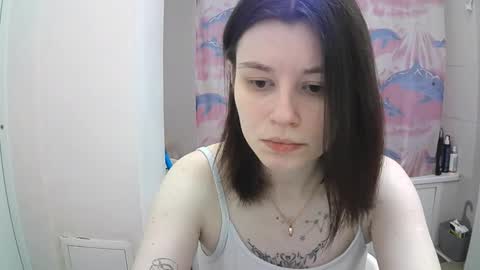 Snapshot of style_bliss chatting on 10-16-25, 05:14 Eva online show from 10-16-25, 05:14