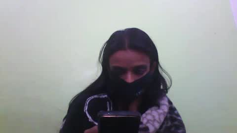 Snapshot of stylish0000008 chatting on 12-12-24, 06:53 Indian Couple online show from 12-12-24, 06:53