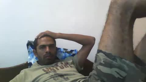 Snapshot of stylish0000008 chatting on 10-19-25, 09:10 Indian Couple online show from 10-19-25, 09:10