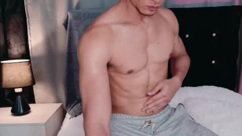 stylish men online show from 09-08-25, 03:33
