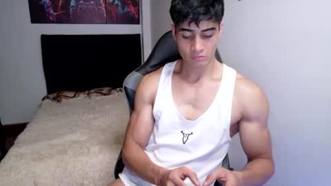 stylish man online show from 06-30-26, 09:49