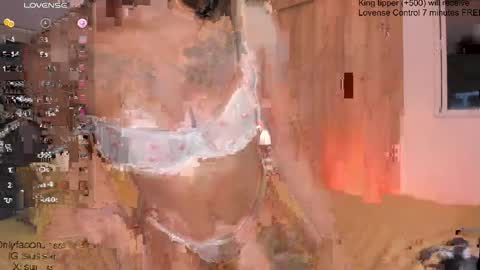 Snapshot of su_ssie chatting on 04-17-26, 04:15 su_ssie online show from 04-17-26, 04:15