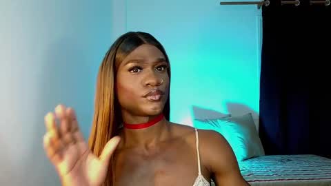 Suanny Klatten  It is my account independent  online show from 03-02-25, 04:28