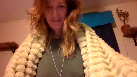 Snapshot of sub4you69brat chatting on 01-13-25, 12:19 sub4you69brat online show from 01-13-25, 12:19