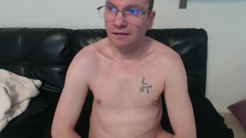 Snapshot of subfag4you chatting on 11-16-25, 08:14 Sub Bottom for You online show from 11-16-25, 08:14