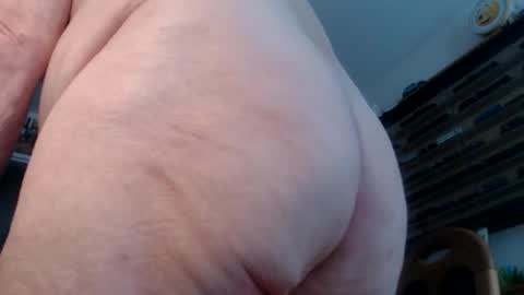 Snapshot of subibuns chatting on 12-05-25, 11:08 Marcel online show from 12-05-25, 11:08