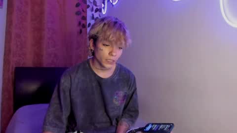 Snapshot of submissive_boyy_ chatting on 04-25-26, 07:11 nico online show from 04-25-26, 07:11