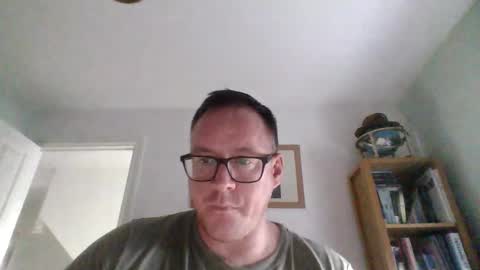 Snapshot of subpig84 chatting on 03-13-26, 04:57 Sub Male online show from 03-13-26, 04:57