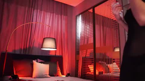 Snapshot of subtleart_ chatting on 07-01-26, 03:45 subtleart_ online show from 07-01-26, 03:45