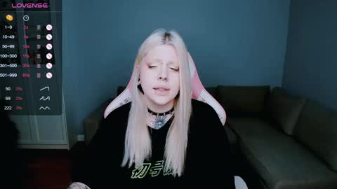 succubus_leslie online show from 12-20-24, 11:32