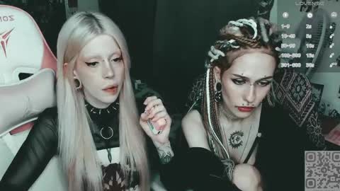 Snapshot of succubus_leslie chatting on 06-07-26, 06:11 succubus_leslie online show from 06-07-26, 06:11