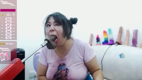 Sucky  online show from 01-05-26, 05:27